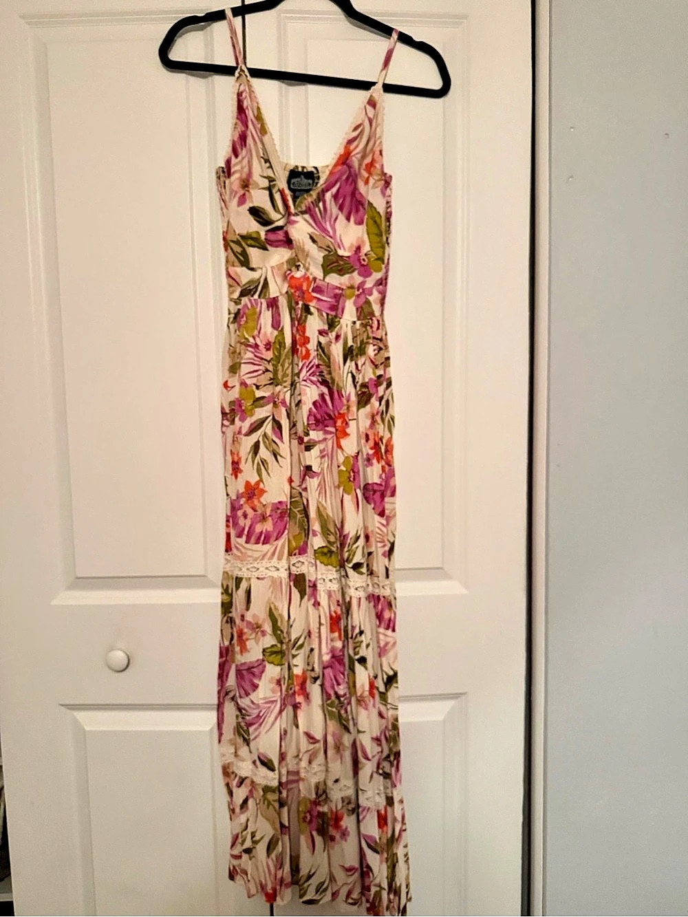 ANGIE Floral Lace Trim Maxi Dress Pink & Cream Medium